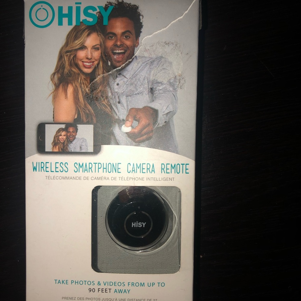 Wireless smartphone camera remote